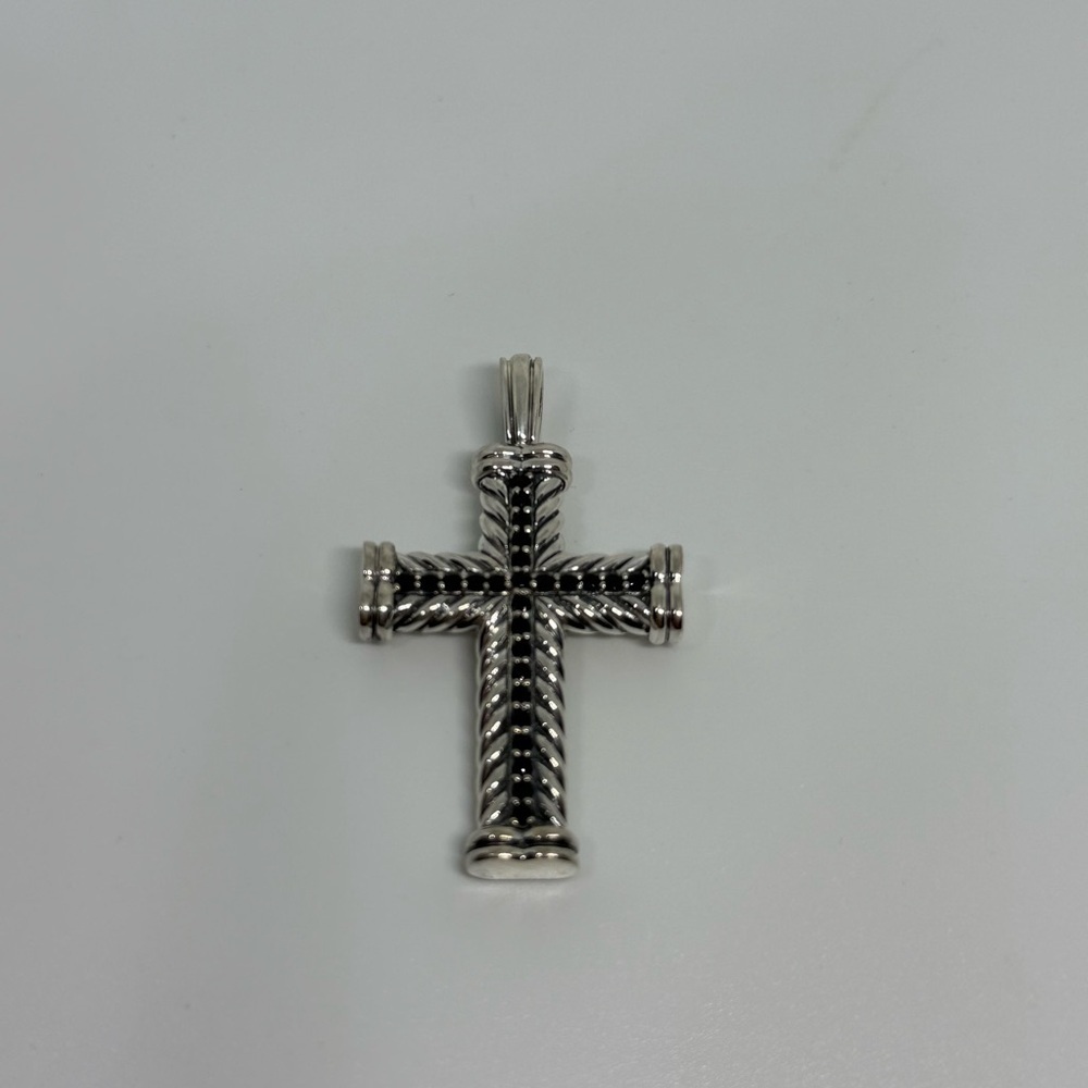David Yurman Chevron cross pendent with paved black diamonds - Picture 2 of 5